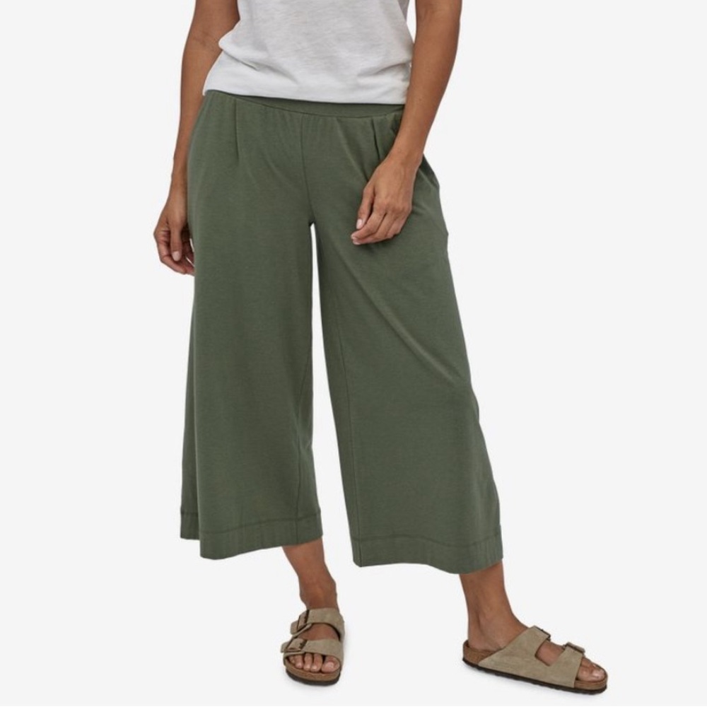 Patagonia Green Wide Leg Jumpsuit with Relaxed Fit